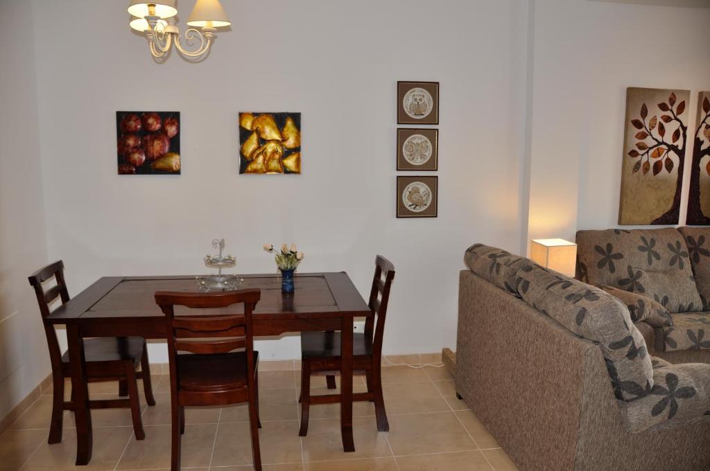 Nerja Paradise Rentals - Chimenea Apts Habitación foto